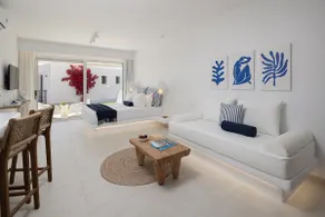 Comfort Suite with Partial Sea View - Image 2