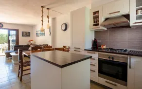 Casa Blanca 19 – Piscina, BBQ e Wifi (5 pax) - Image 3