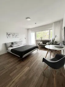 Central studio at the beginning of Nerotal / Taunusstrasse - Image 3