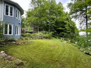 Cindy's, waterfront chalet! - Image 4