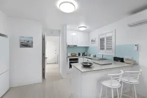 Applecross Guest Suite - Walk to the Beach - Image 3
