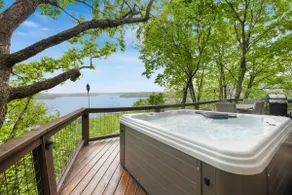 ★ ᖇᗩYBUᖇ ᑎ LOᗪGE »Hot tub» $ 1M LᗩKE VIEW! - Image 2