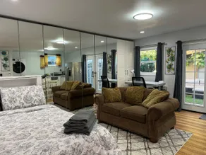 Modern Studio in Culver City: 6 mi to SoFi Stadium - Image 2
