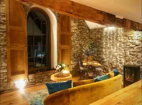 Wye Valley Escape. Romantic Loft on 40 Acre Estate - Image 4