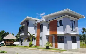 Mango Prima 3-BR Villa - Image 5