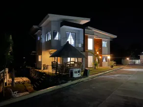 Mango Prima 3-BR Villa - Image 3