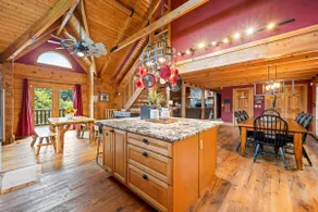 Lakeside Log Home, Private Dock, Near Ark! - Image 4