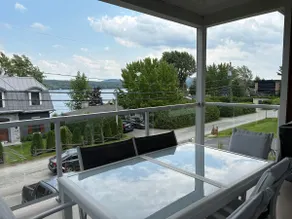 Cottage with lake view - Image 5