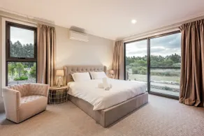 Piper Family Retreat in the Heart of Wine Country - Image 3