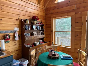 Cabin at Wayside - on Lookout Mtn, close to city! - Image 5