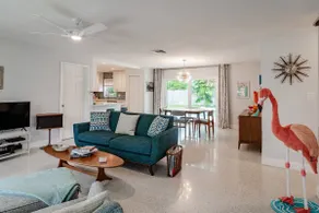 Retro Chic Decor wPrivate Pool Close to Beach 3br - Image 3