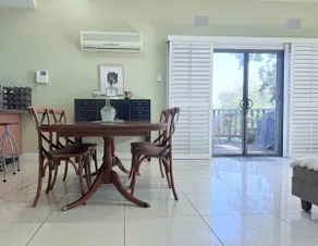 Stylish - Spacious - Close LGH & Cataract Gorge - Image 4