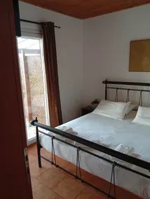 Sklavenitis Panoramic Seaview Beach Apartment - Image 3