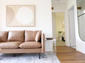 Almond Stay - Image 4