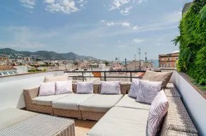 Luxury Central Penthouse. Big roof terrace seaview - Image 2