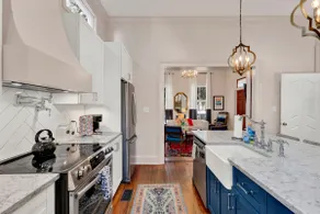 Modern and Sophisticated Home By Forsyth Park - Image 5