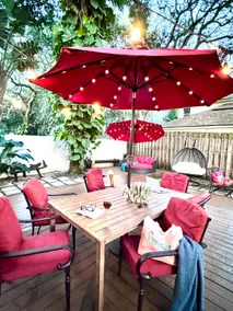 Florida Backyard Oasis, Beach, Grill, Giant Hottub - Image 2