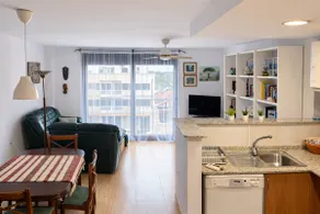 Bright apartment with parking near Peñíscola - Image 3