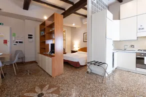 BolognaRoomscom - Santo Stefano Apartments - Image 2