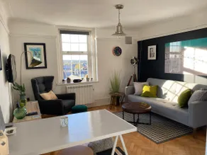 Apartment 306 - Image 2