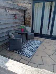 Dog Friendly Larch Cottage, dans le magnifique village rural de Ruston - Image 4