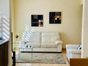 May Flower: Modern Flat close to Airport/Bus Stops - Image 5