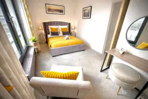 Margate Penthouse Private Balconies Sea Glimpses Gated Parking Air-Con The Penthouse Margate - Image 3