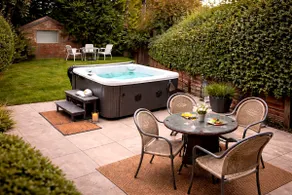 Romeo Cottage - Sleeps 4 - Open Plan Barn - Private Hot Tub & Garden - Image 2