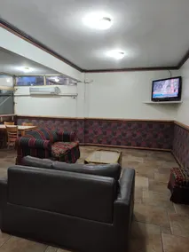 Central Apart, Parking & Amenities. No Wi-fi - Image 2
