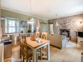 The Cottage - Image 5