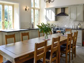 The Farmhouse - Image 4