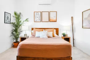 Downtown Penthouse - steps from main beach access - Image 5