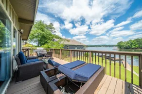 Incredible Lake Hamilton House w Dock!! - Image 2