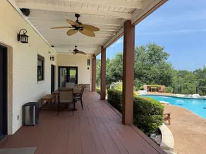 Hill Country Getaway - Image 3