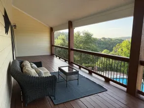 Hill Country Getaway - Image 2