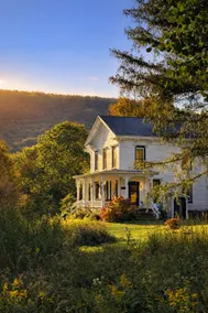 Victorian Farmhouse w/ Pool | 360 Mountain Views - Image 2