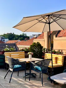 Rooftop Central Apartment- Panoramic view - Image 3