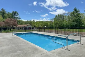 Glen Condo w/ Mountain Views: Walk to Story Land - Image 4
