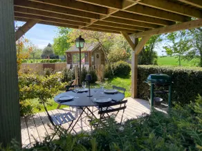 Garden Side - Image 5