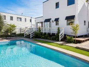 Casa Alta Mar Papudo · Pool, barbecue grill and terrace - Image 3