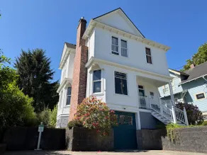 Tonquin's Rest Guest Suite in Astoria, Oregon - Image 3