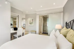 Amazing Location in Sandton. Best Stay next to LXX - Image 4