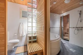 Arctic Circle Luxury House - next to Santa's Village - Image 3