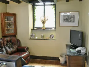 Gamekeepers Cottage - Hw7729 - Image 3