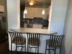 Massive 10 bd/5 ba house in heart of Wrigleyville - Image 5