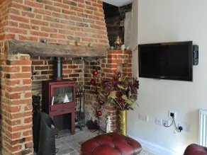 Walnut Cottage - Image 2