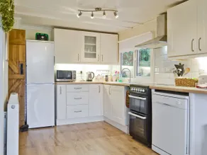 The Summer House - Image 4