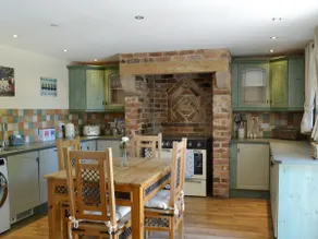 The Old Stables - Image 4