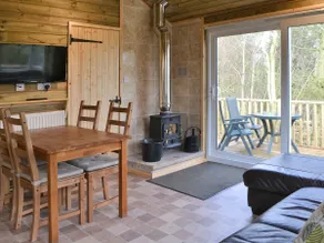 Treehouse Cabin - Image 2