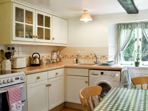 Yew Tree Cottage - Image 5
